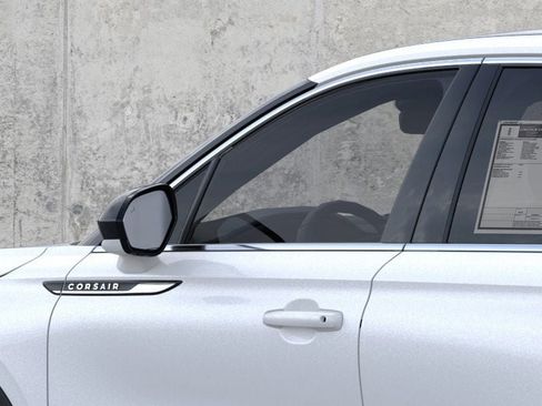 New 2025 Lincoln Corsair AWD image 20