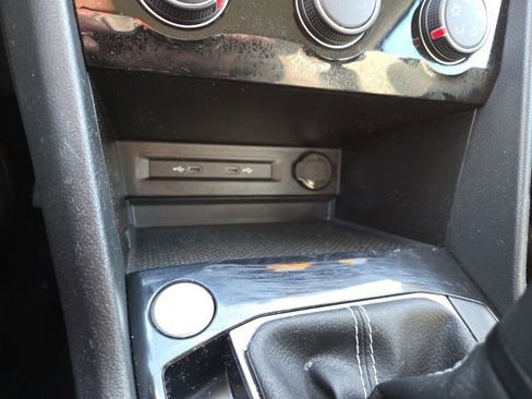 Used 2023 Volkswagen Taos S image 17