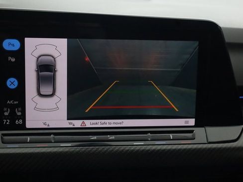 Used 2023 Volkswagen Golf 20th Anniversary Edition image 18