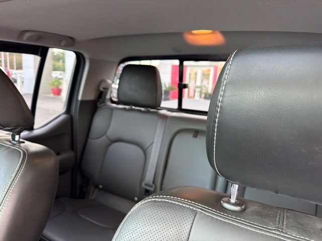 Used 2020 Nissan Frontier PRO-4X w/ Pro-4x Utility Package AWD/4WD image 15