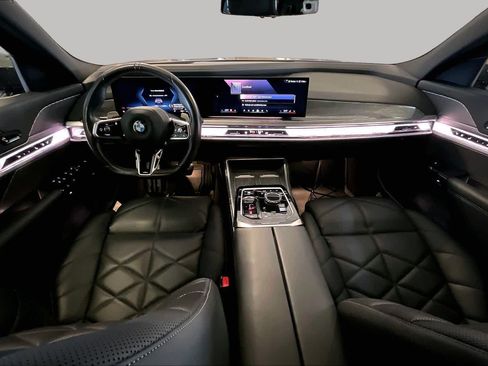 Certified 2023 BMW 740i RWD image 14