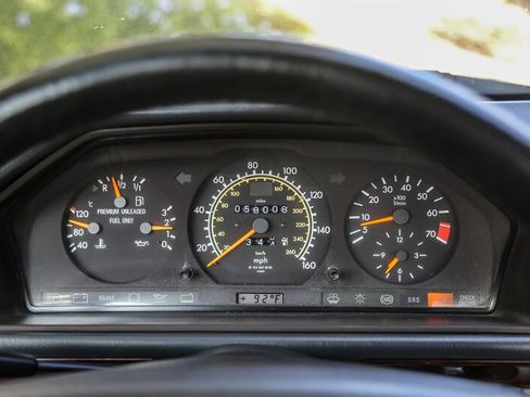 Used 1995 Mercedes-Benz E 320 Convertible image 82