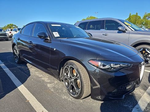 Used 2024 Alfa Romeo Giulia Ti w/ Active Assist Plus Package image 2