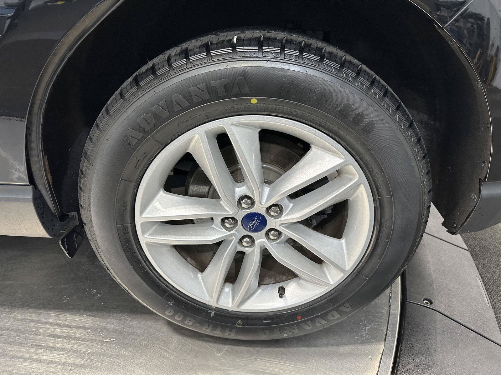 Used 2018 Ford Edge SEL w/ Equipment Group 201A AWD/4WD image 10