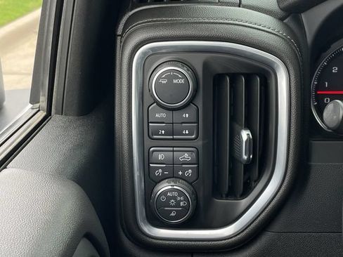 Used 2022 Chevrolet Silverado 2500 LT w/ Texas Edition AWD/4WD image 24