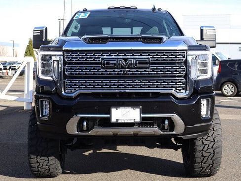 Used 2023 GMC Sierra 3500 Denali w/ Denali Black Diamond Edition image 8