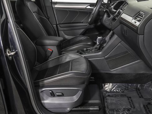 Used 2023 Volkswagen Tiguan SEL R-Line AWD/4WD image 45
