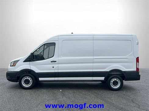 Used 2025 Ford Transit 250 148 Medium Roof image 25