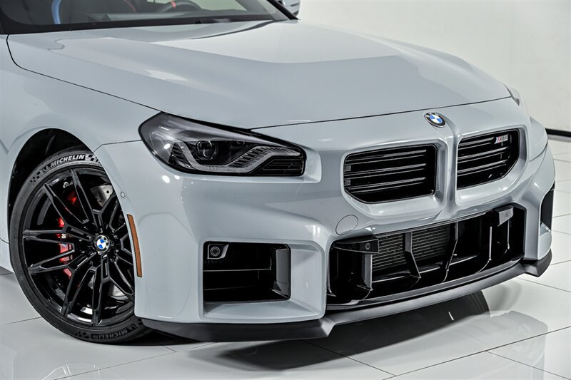 Used 2026 BMW M2 w/ Lighting Package RWD image 2