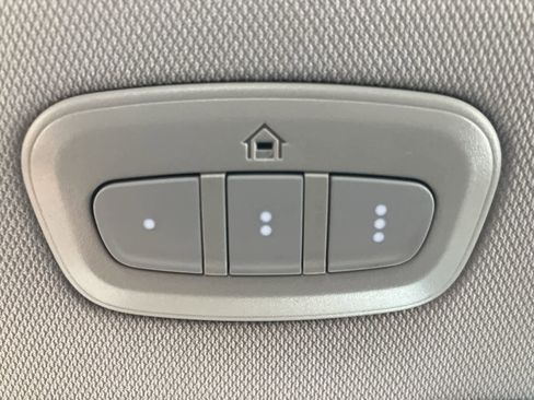 Used 2023 Jeep Grand Cherokee Limited w/ Luxury Tech Group II image 22