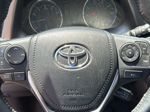 Used 2017 Toyota RAV4 Platinum w/ All Weather Liner Package AWD/4WD image 13