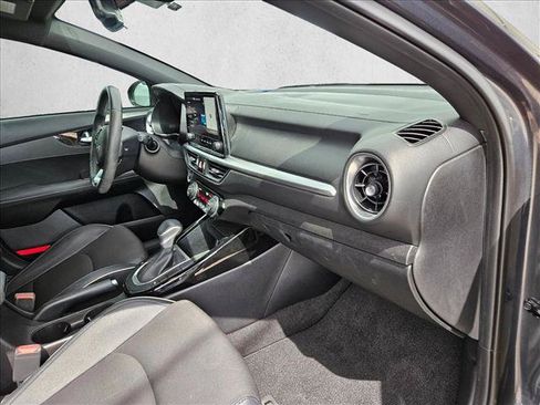 Used 2023 Kia Forte GT-Line FWD image 18