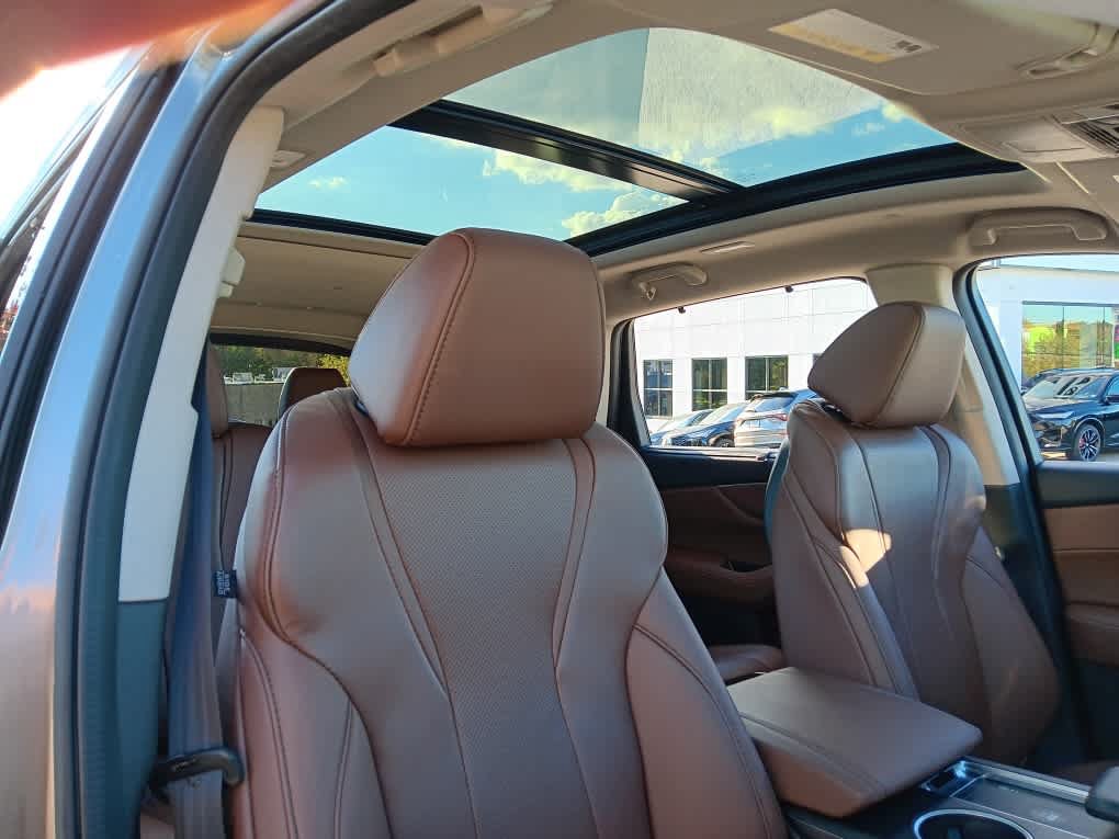 Used 2023 Acura MDX w/ Technology Package AWD/4WD image 12
