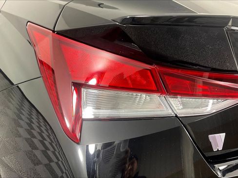 Used 2025 Hyundai Elantra Sport image 23