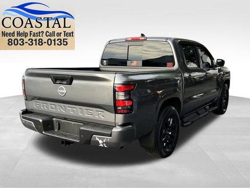 Used 2025 Nissan Frontier SV w/ SV Convenience Package RWD image 9