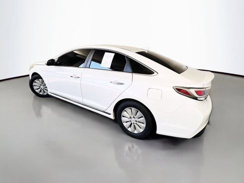 Used 2016 Hyundai Sonata SE image 5