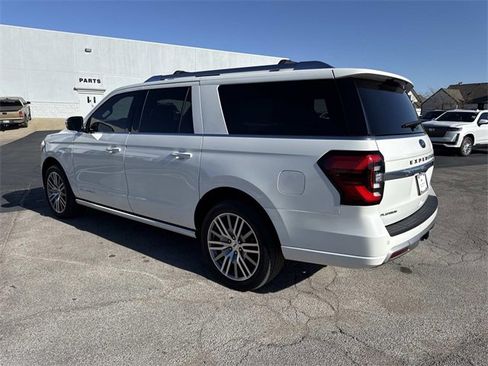 Used 2022 Ford Expedition Max Platinum image 2
