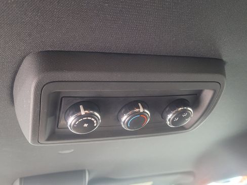 Used 2017 Dodge Grand Caravan SXT image 14