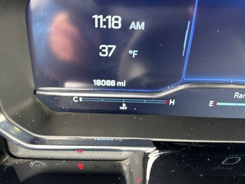 Used 2024 Chevrolet Silverado 1500 LT w/ Z71 Off-Road Package image 24