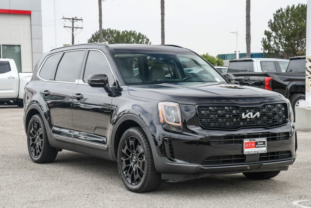 Used 2022 Kia Telluride EX w/ EX Premium Package AWD/4WD image 3