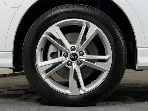 Certified 2024 Audi Q3 2.0T Premium Plus w/ Premium Plus Package AWD/4WD image 12