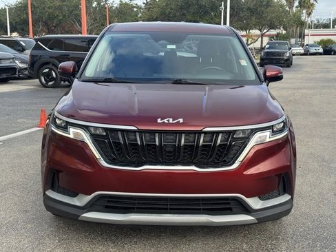 Used 2022 Kia Carnival LX image 7