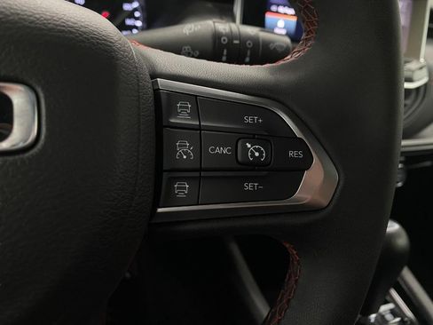 Used 2025 Jeep Compass Trailhawk AWD/4WD image 75