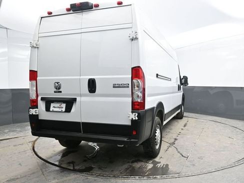 Used 2024 RAM ProMaster 2500 w/ Convenience Group FWD image 6