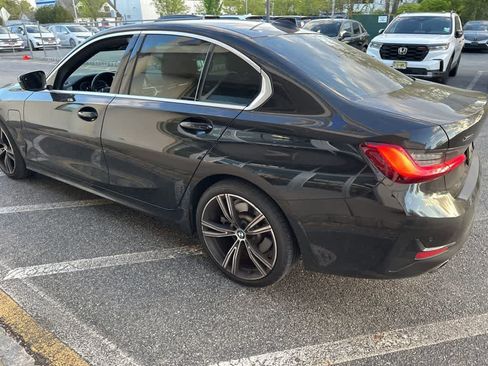 Used 2021 BMW 330e xDrive w/ Premium Package AWD/4WD image 26