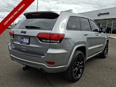 Used 2019 Jeep Grand Cherokee Altitude image 10