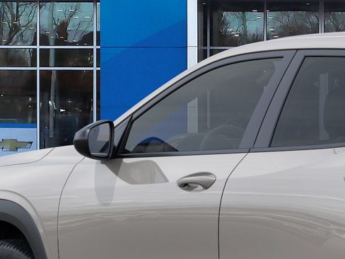 New 2026 Chevrolet Trax RS w/ Driver Confidence Package FWD image 36