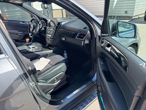 Used 2018 Mercedes-Benz GLS 450 4MATIC image 19