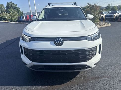 New 2025 Volkswagen Tiguan S AWD/4WD image 2