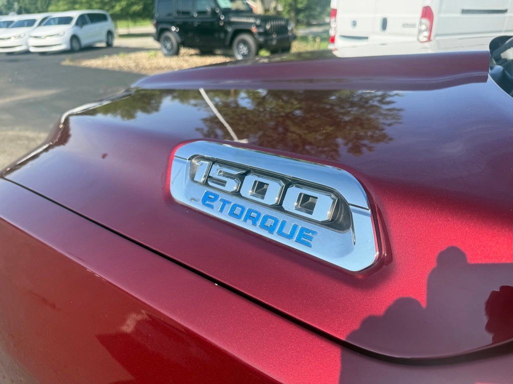 Used 2023 RAM 1500 Big Horn AWD/4WD image 11