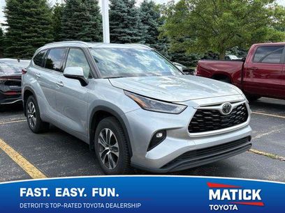 Used 2021 Toyota Highlander XLE