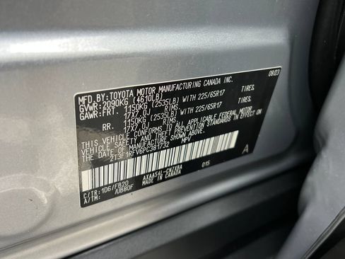 Used 2023 Toyota RAV4 LE AWD/4WD image 26