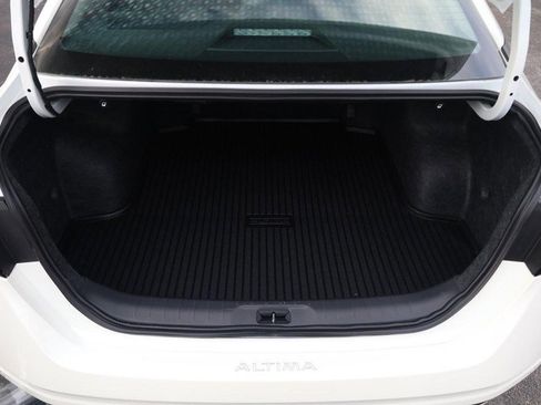 New 2025 Nissan Altima 2.5 SV image 7