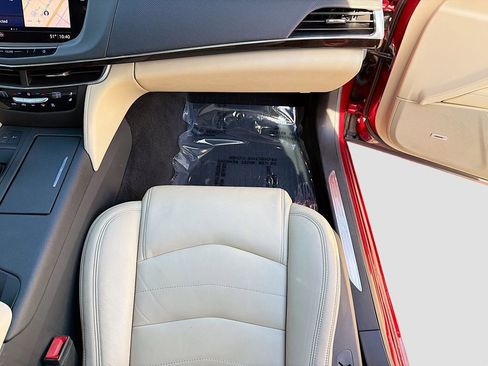 Used 2019 Cadillac CT6 Luxury w/ Driver Awareness Package image 17