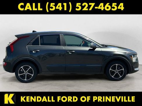 Used 2023 Kia Niro LX FWD image 6