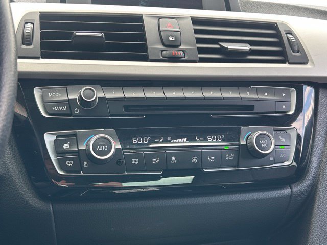 Used 2018 BMW 320i xDrive Sedan AWD/4WD image 42