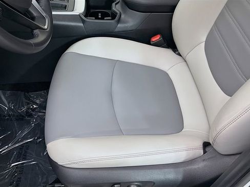 Used 2023 Toyota RAV4 XLE Premium image 19