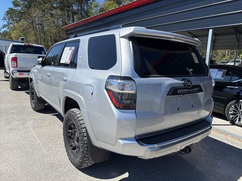 Used 2023 Toyota 4Runner TRD Off-Road Premium w/ Moonroof Package image 4