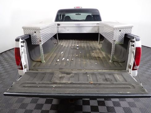 Used 2006 Ford F250 XL AWD/4WD image 13