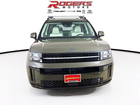 Used 2025 Hyundai Santa Fe Calligraphy AWD/4WD image 2