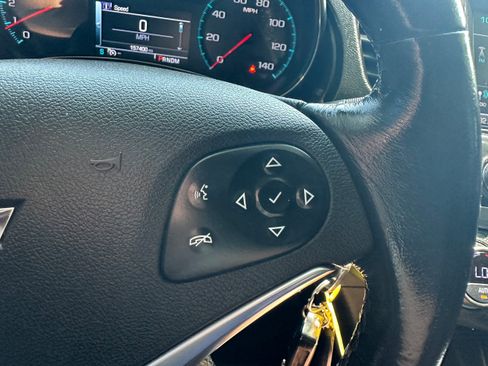 Used 2017 Chevrolet Impala LT FWD image 20