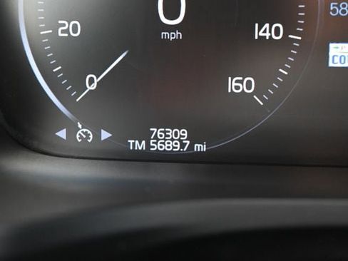 Used 2020 Volvo V60 T5 Cross Country AWD/4WD image 45