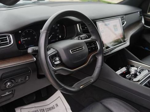 Used 2023 Jeep Grand Wagoneer 4WD image 18