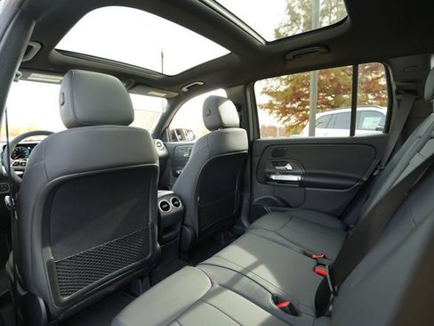 Used 2026 Mercedes-Benz GLB 250 4MATIC image 42