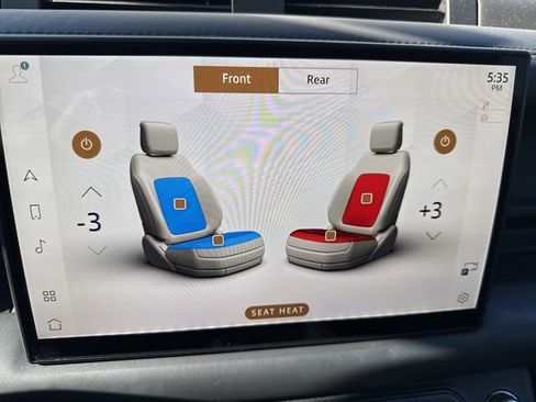 Used 2025 Land Rover Defender 110 S image 6