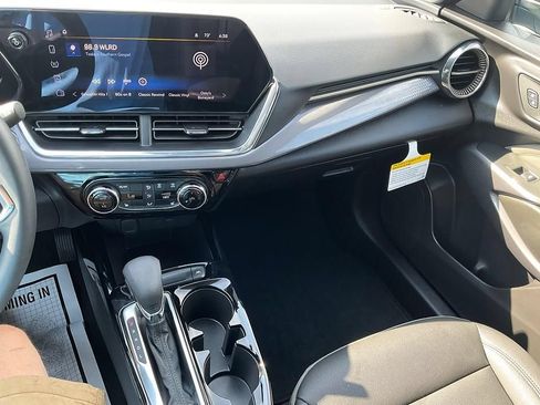 Used 2025 Chevrolet Trax ACTIV w/ Driver Confidence Package FWD image 5